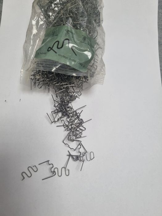 Capse( agrafe)pentru pistol de lipit plastic