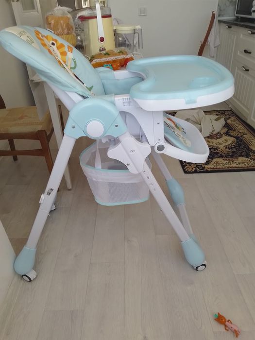 Детский стол для кормления