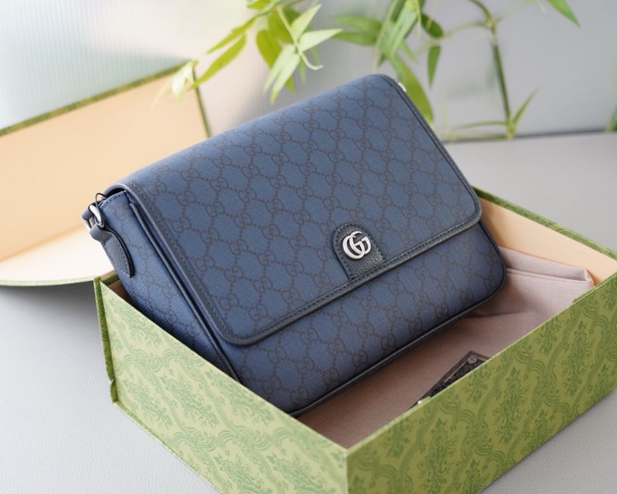 Барсетка GUCCI 4 цвета в наличии.