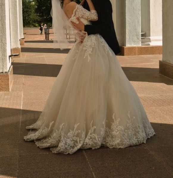 Свадебное платье