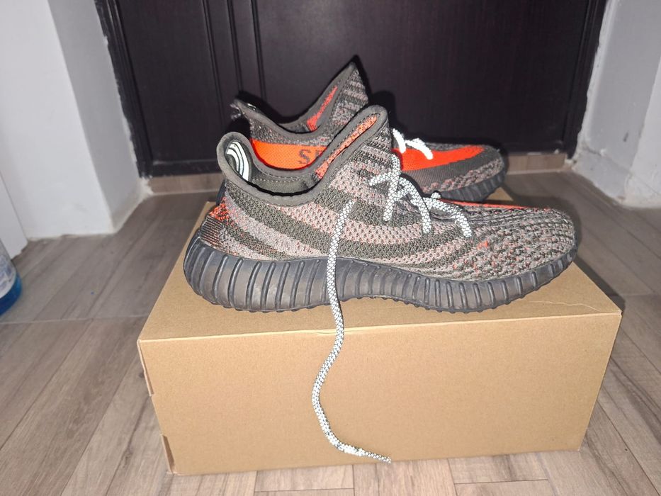 Vand Yezzy 350 carbon beluga