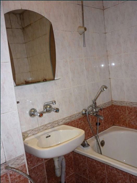 Продава се Четиристаен апартамент в София, Надежда 1 - 84 кв.м за 2167 €/кв.м - Снимка #11