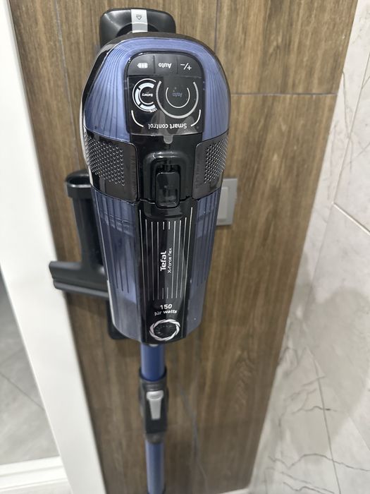 Вериикальный пылесос  Tefal X-Force Flex