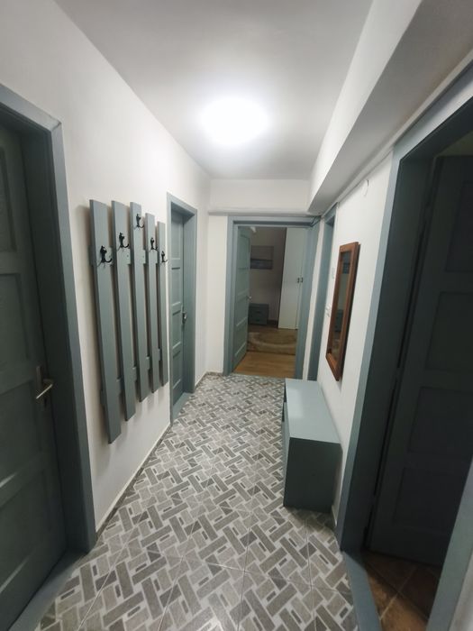 Închiriez apartament cu 1 cameră în 7 Noiembrie - lângă Spital / UMF