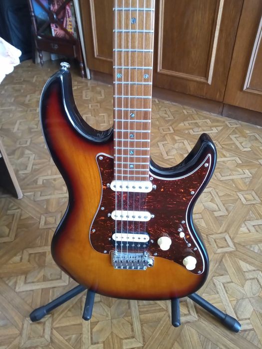 Китара Sire 7 Larry Carlton  - суперстрат модел