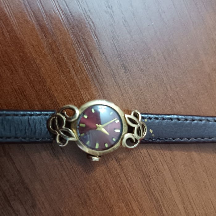 Коллекционные наручные часы золотые, СССР