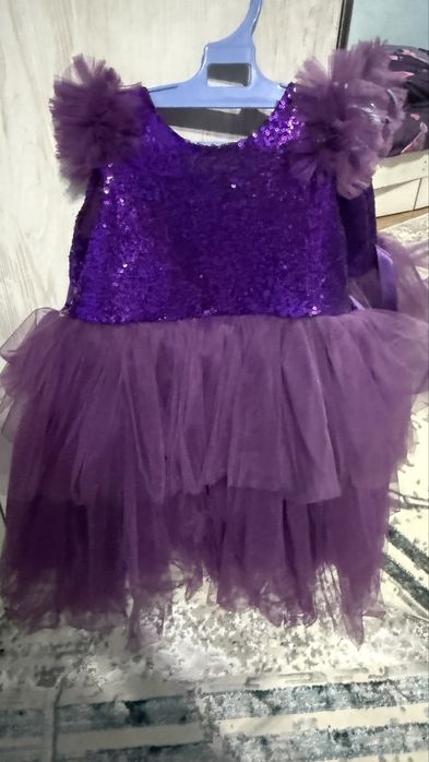 Платья девочки хорошом состоянии