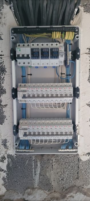 Услуга грамотного электрика