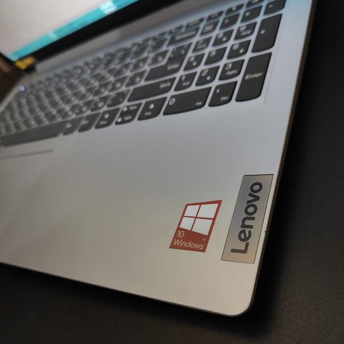 Быстрый ноутбук SSD Lenovo ideapad