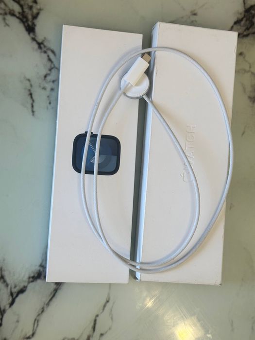 Продается Apple Watch 9, 45mm, 100% аккум