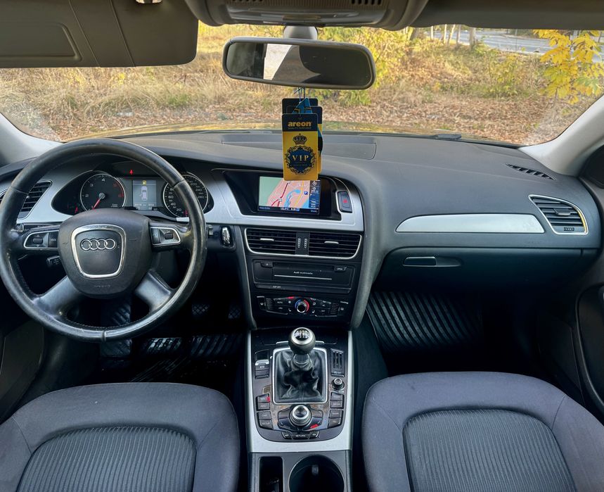 Audi A4 b8 2.0 tdi 170 cai 2010 euro 5, navigatie