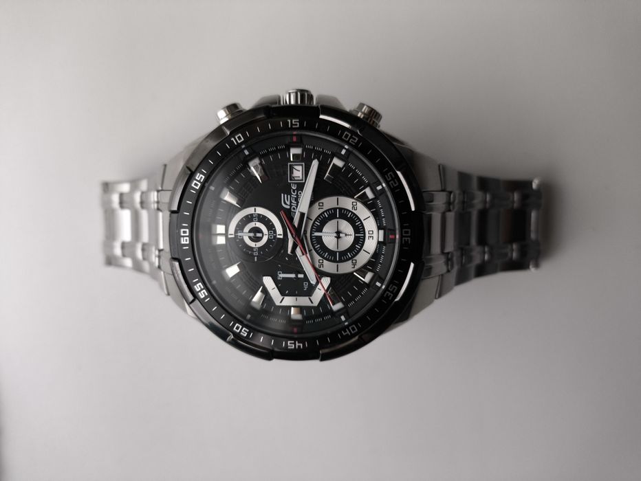 Продам часы в очень хорошем состоянии