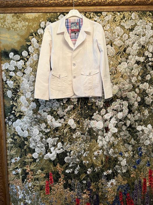 Стильный мужской пиджак