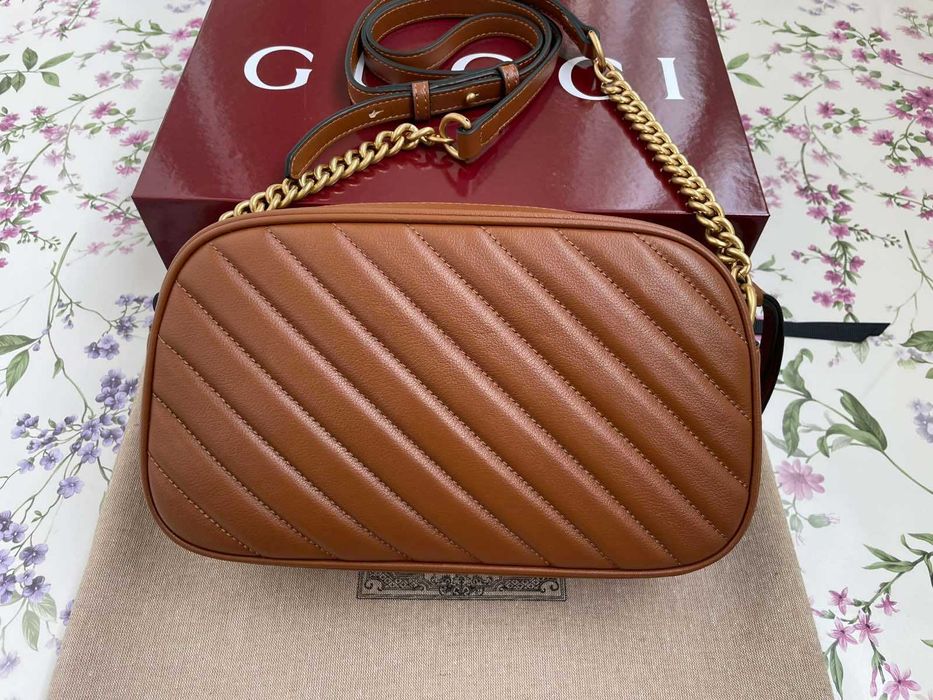 Оригинална Gucci Чанта Marmont Кафява Шеврон кожa Гучи Златно GG Лого и Аксесоари