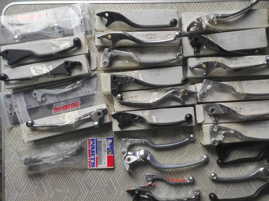 Мото ръчки спирачка,съединител HONDA,SUZUKI,YAMAHA,KAWASAKI  Цена:16€