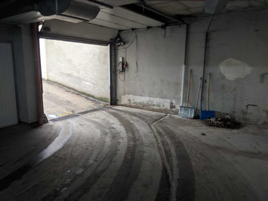 Дава се под наем Гараж / Паркомясто в София, Младост 1 - 17 кв.м за 127.5 € - Снимка #4