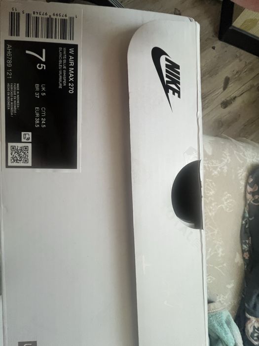 Кроссовки Nike Air Max 270