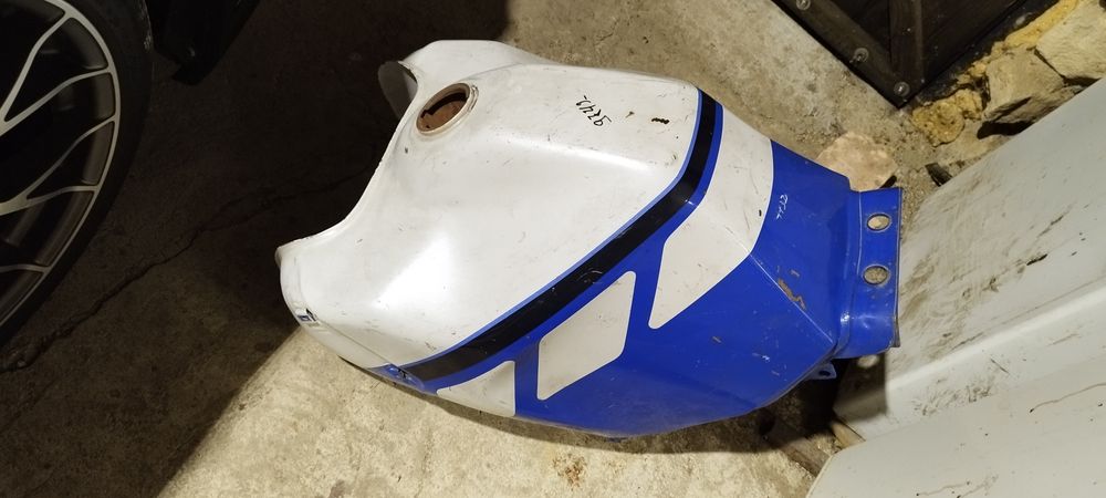 Резервоар Yamaha 750 super tenere