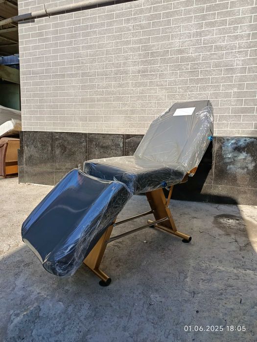 Kushetka chemodan 650.000 somdan. Etajerka stul va hokazo