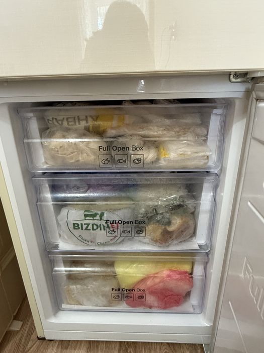 Продам холодильник