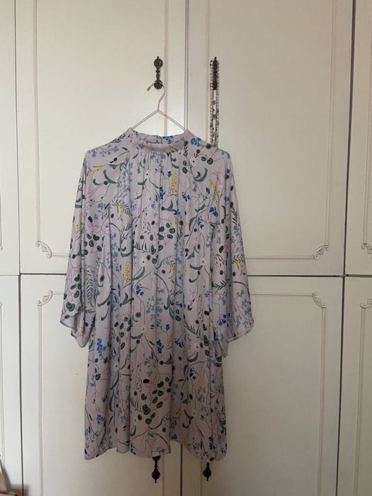 Anna Glover x H&M рокля, размер М (по етикет); L/XL