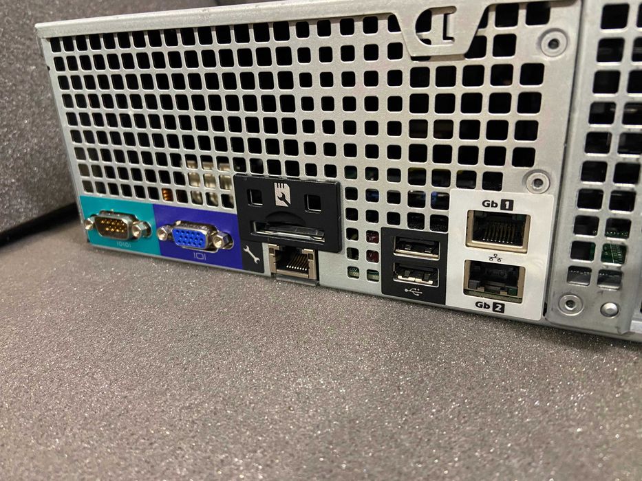 Сървър Dell R510 Xeon E5507, 32GB RAM, PERC H700, 8 x 3.5", 2x 1100W