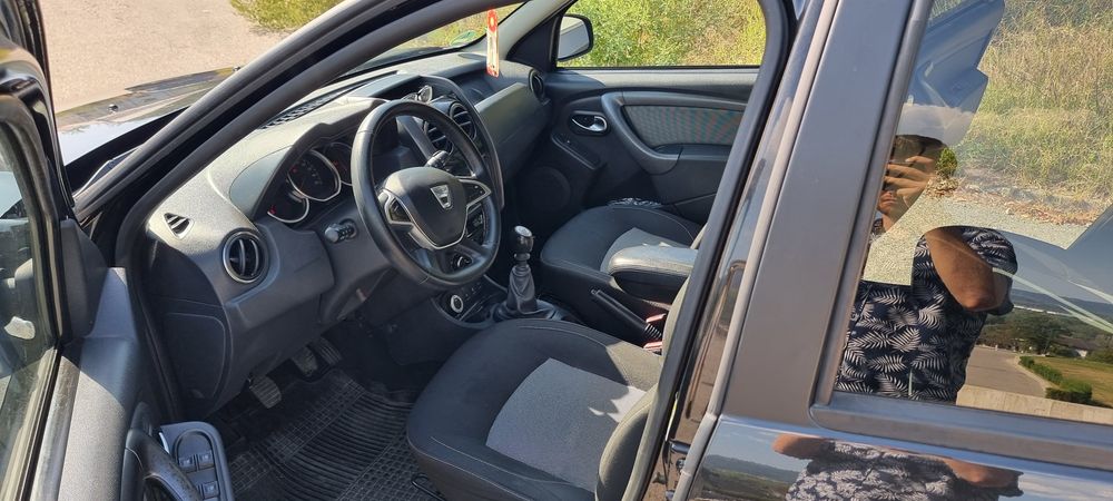 Dacia Duster 1.2 TCe 130 CP 4x4 Facelift – 142.000 km
