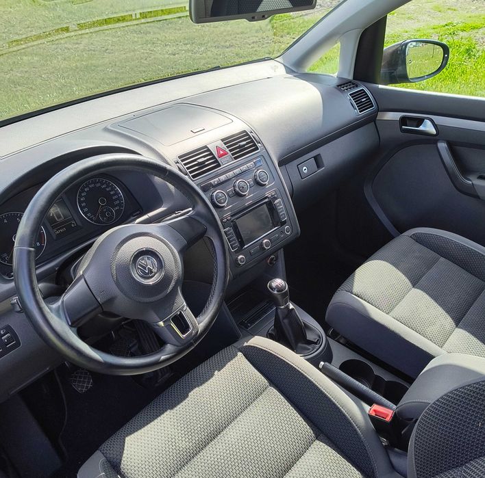 VW Touran 1.4 benzina 7 persoane