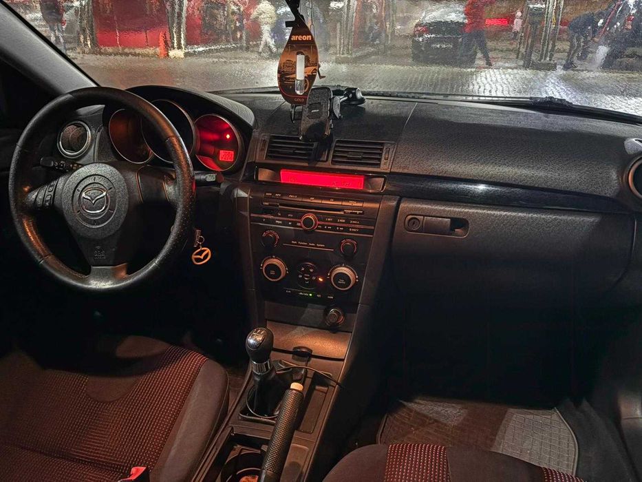 Mazda 3 Sedan BK 1.6i