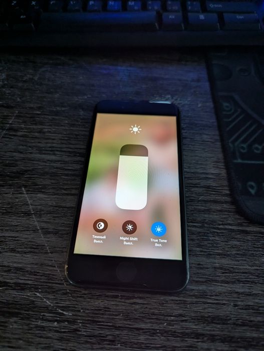 Google Pixel 7 pro 12/256gb  & Iphone 8 Lla 64gb