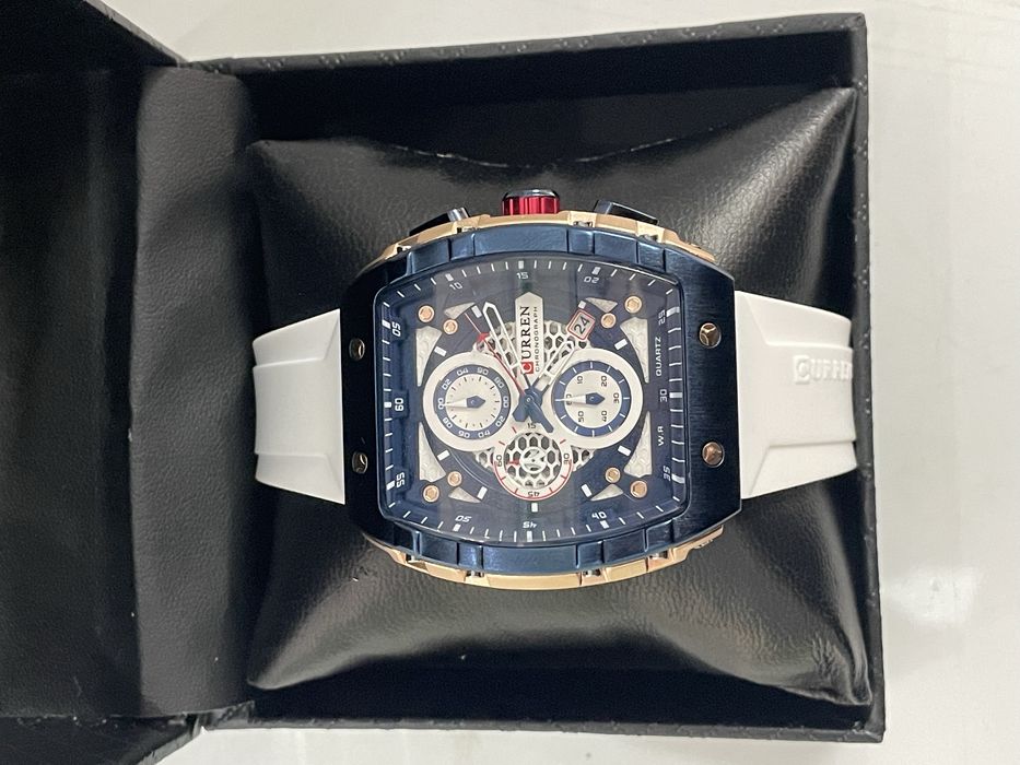 Часы новый.