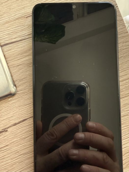 Vand Samsung A13 5G si A32 5G Dual sim ecran mare baterie mare perfect