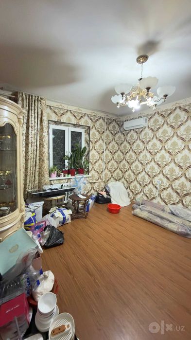Юнусабад12, 1в2/1/9, ФРАНЦУЗКАЯ ПЕРВАЯ ЛИНИЯ 42м2, Балкон: 1х7