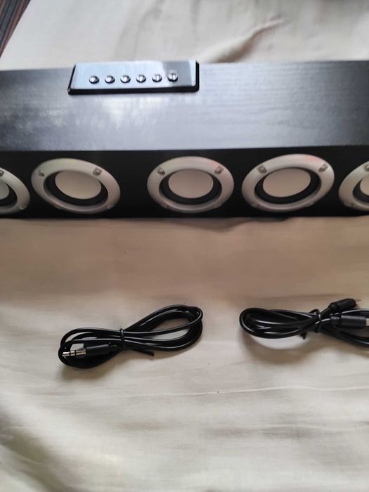 Soundbar bluetooth,6 difuzoare stereo,12W ,2400mAh,AUX,USB,TFcard,nouă