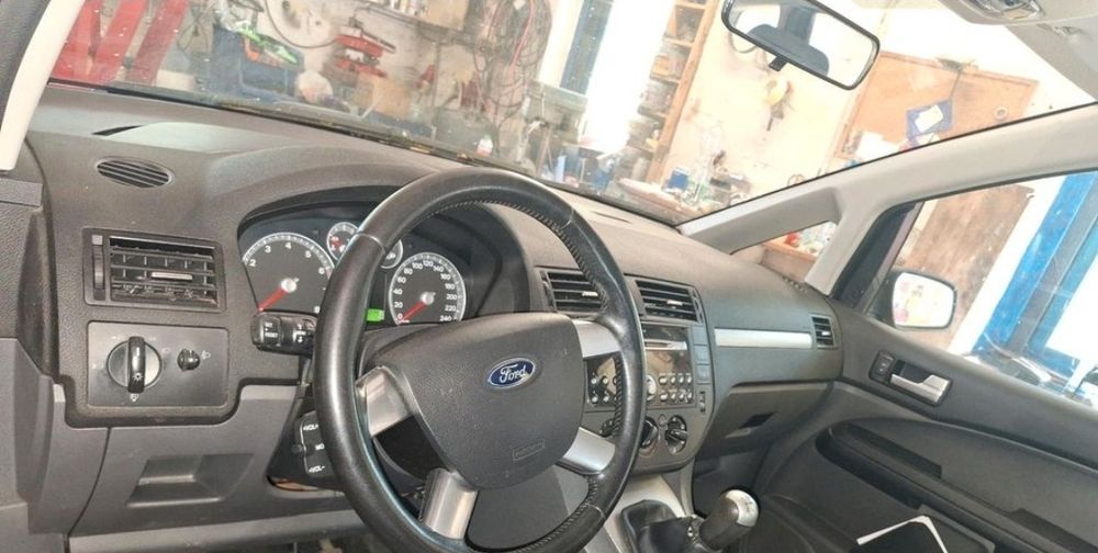 Ford Focus C Max 1.6 benzină