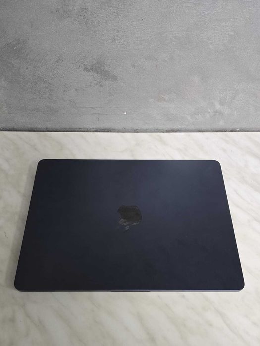 MacBook Air (M2, 2022) 13.6  BMG Aamnet 93737