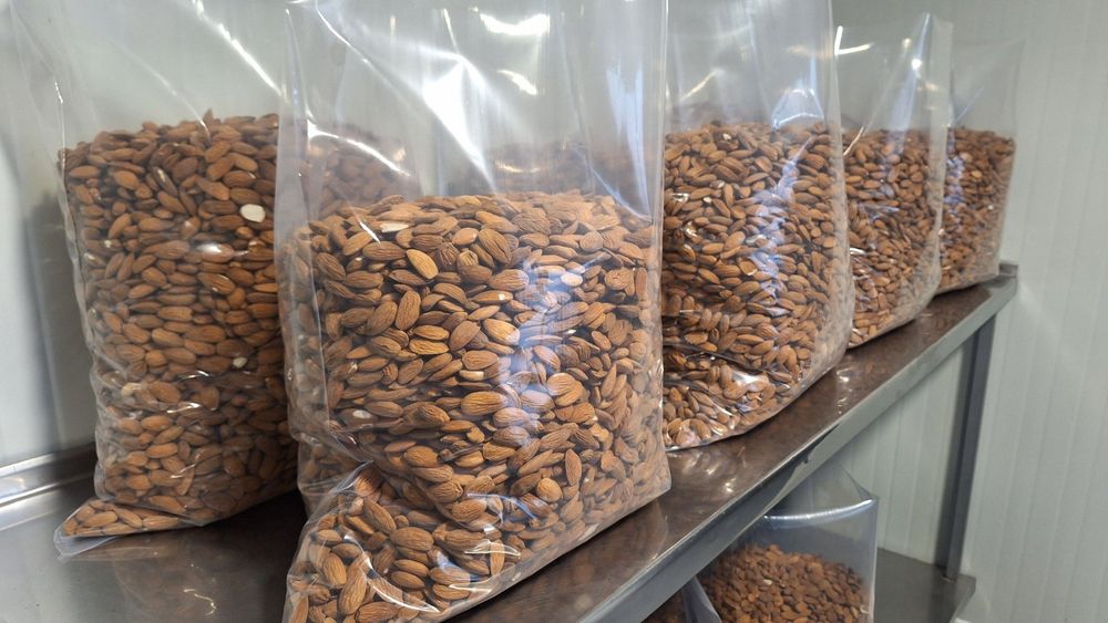 Бадем произход България