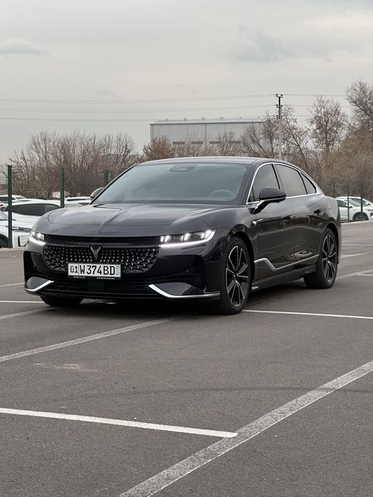 В наличие Voyah passion / Chasing light  2024 PHEV максмал комплектаци