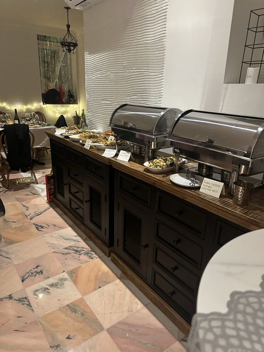 Зала частни партита, детски рождени дни, конференции и презентации.