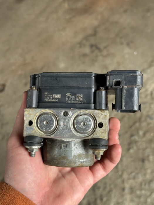 Блок ABS нива шевроле Bosch