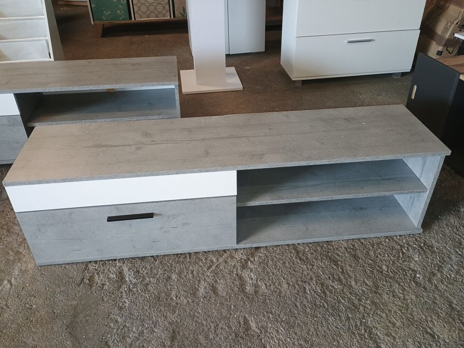 Тв шкаф с чекмедже и рафтчета