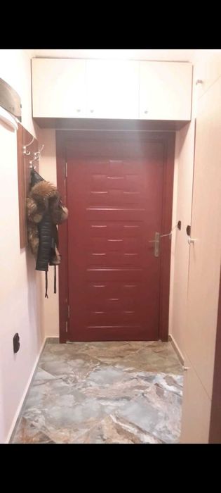 Дава се под наем Едностаен апартамент в Велико Търново, Център - 38 кв.м за 255 € - Снимка #3