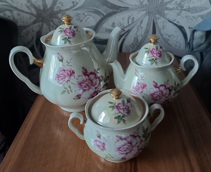 Кофейно-чайный сервиз