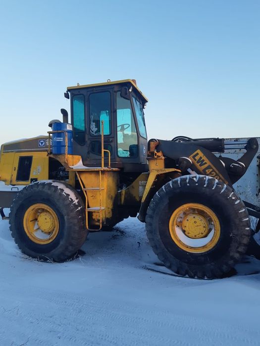 Продам погрузчик фронтальный