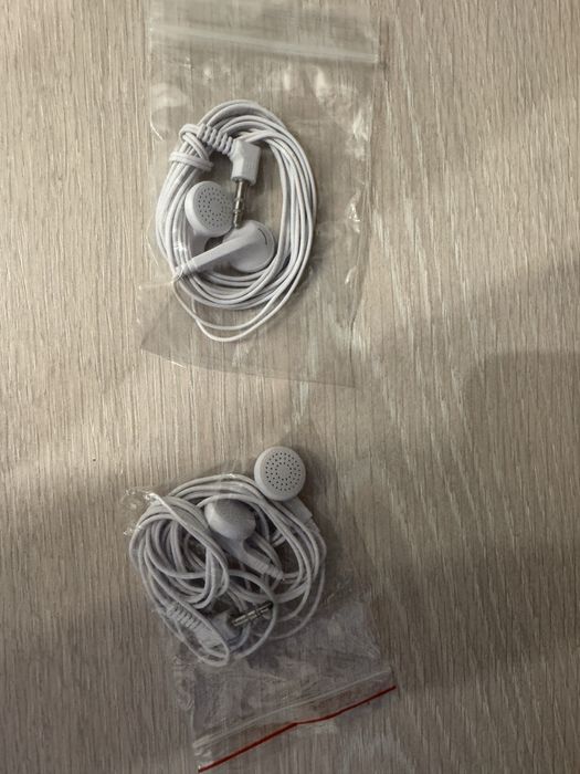 Casti in ear Bose Beats Bang Olufsen