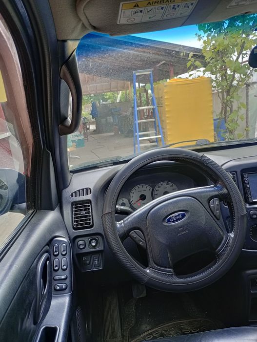 Ford Maverick XLT 2001