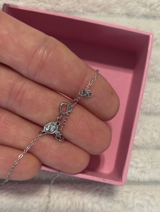 Вережката Swarovski