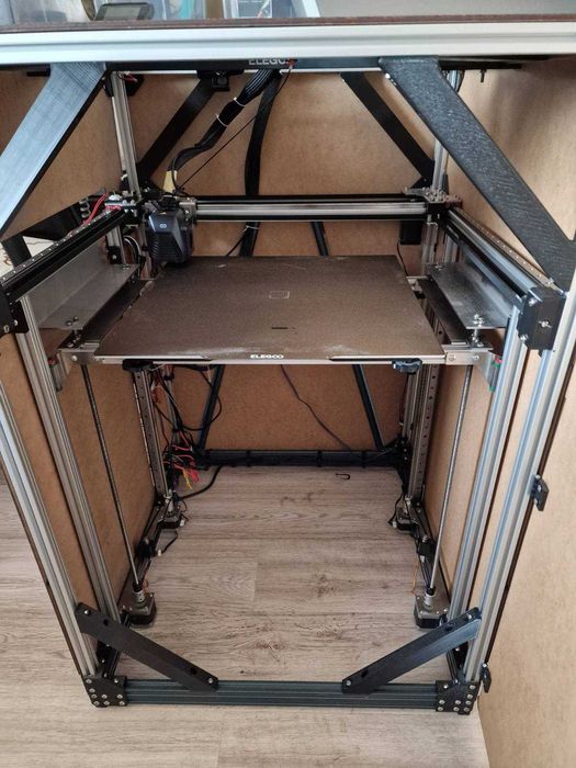 Голям 3D принтер с печатен обем 430х430х500мм