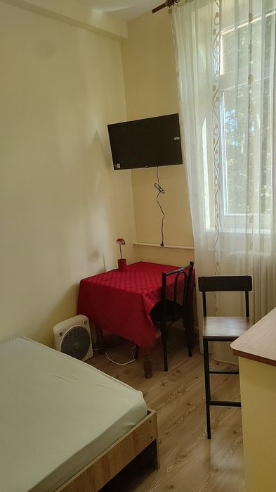 închiriere cam. garsoniera  langa Univ Cuza