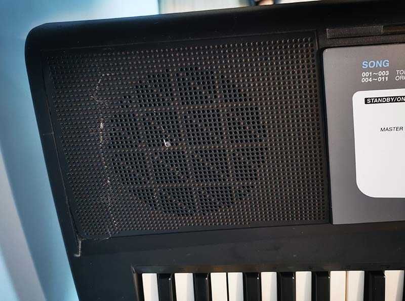 компютърна миди клавиатура YAMAHA PSR E-213 синтезатор с 5 октави